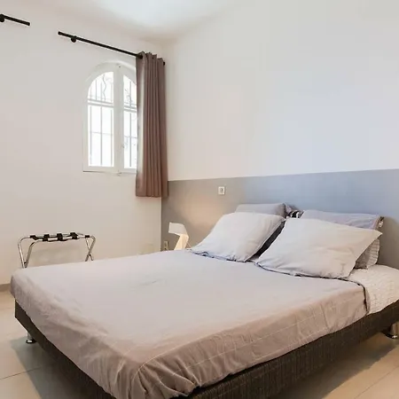 Appartement 4 Personnes Vue Remparts Antibes